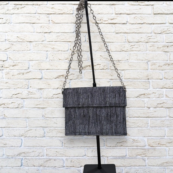 Black Chain Shoulder Dress Handbag - Picture 2 of 7